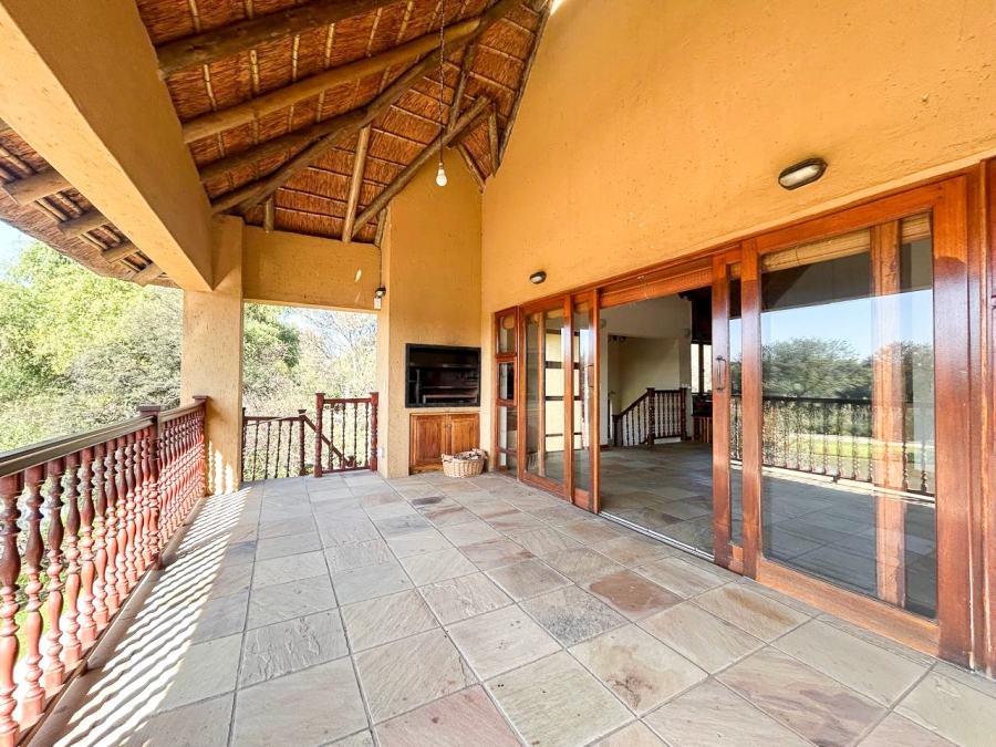 4 Bedroom Property for Sale in Boschenvaal River Front Lodges Free State